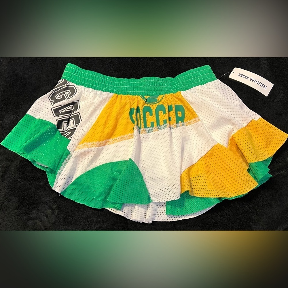 🆕 Urban Outfitters BDG Asymmetrical Green Yellow White Mesh Skort Medium NWT